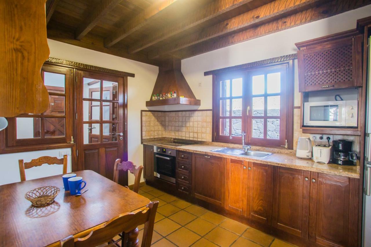 A1 Casas Y Villas Juani Y Juan Lanzarote ซานบาร์โตโลเม ภายนอก รูปภาพ