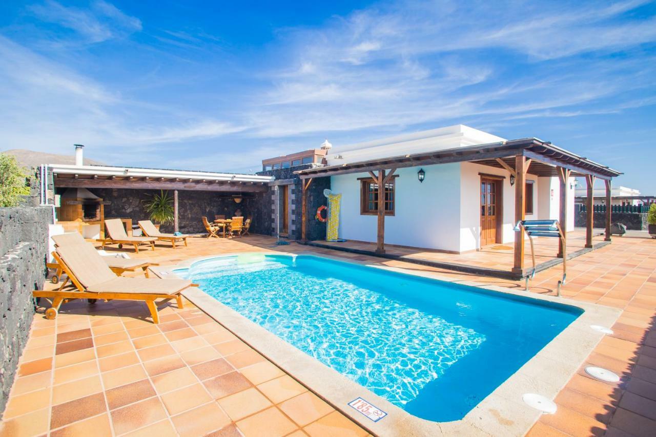 A1 Casas Y Villas Juani Y Juan Lanzarote ซานบาร์โตโลเม ภายนอก รูปภาพ